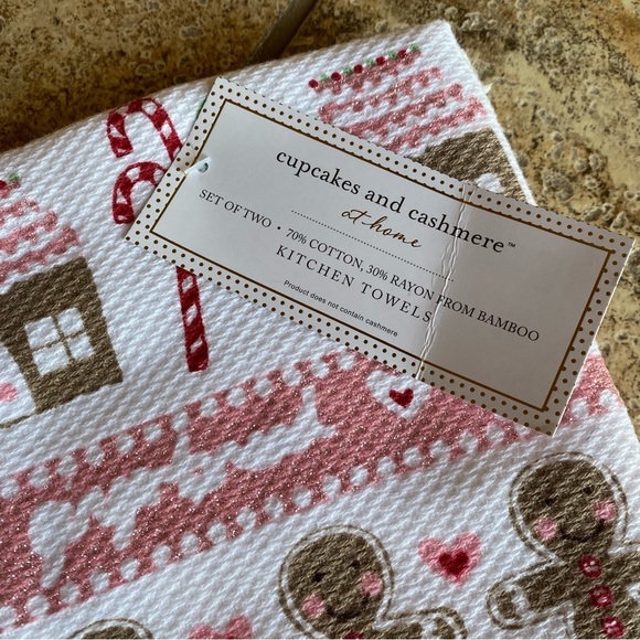 Cupcakes & Cashmere Home Pink Christmas Gingerbread Kitchen Towel Set - Picture 2 of 3